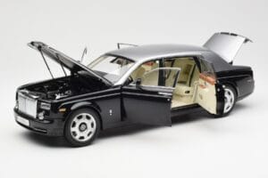 Rolls-Royce Phantom VII EWB Black and Silver Kyosho 1:18 08841BKS Diecast - image 2 of 8