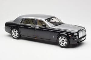 Rolls-Royce Phantom VII EWB Black and Silver Kyosho 1:18 08841BKS Diecast - image 6 of 8
