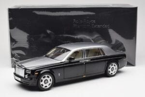 Rolls-Royce Phantom VII EWB Black and Silver Kyosho 1:18 08841BKS Diecast - image 8 of 8