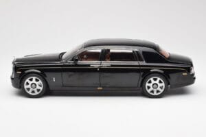Rolls-Royce Phantom VII EWB Diamond Black Kyosho 1:18 08841DBK2 Diecast - image 4 of 8