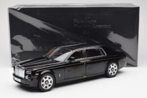Rolls-Royce Phantom VII EWB Diamond Black Kyosho 1:18 08841DBK2 Diecast - image 8 of 8