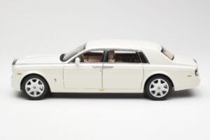 Rolls-Royce Phantom VII EWB English White Kyosho 1:18 08841EW2 Diecast - image 4 of 8