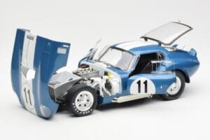 Shelby Daytona Cobra Coupe #11 S. Thompson 24 Hours of Le Mans 1965 CMR 1:18 CMR114 Diecast - image 2 of 8