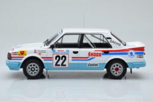 Skoda 130 LR #22 S. Kvaizar / J. Janecek Rally Acropolis 1986 IXO 1:18 18RMC157B Diecast - image 3 of 6