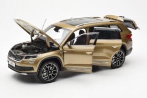 Skoda Kodiaq Gold FAW 1:18 ZSX000001GOL Diecast - image 2 of 8