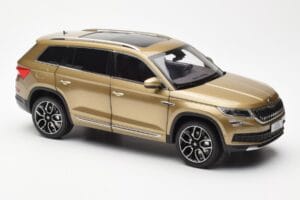 Skoda Kodiaq Gold FAW 1:18 ZSX000001GOL Diecast - image 6 of 8