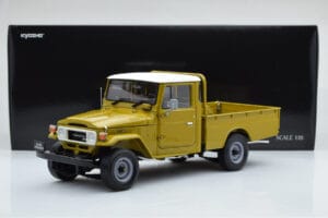 Toyota Land Cruiser 40 4x4 Pickup Olive Kyosho 1:18 08958K Diecast - image 8 of 8
