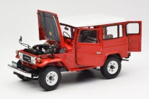 Toyota Land Cruiser FJ40 Van Red Kyosho 1:18 08971R Diecast - image 2 of 8