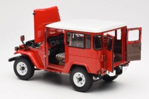 Toyota Land Cruiser FJ40 Van Red Kyosho 1:18 08971R Diecast - image 5 of 8