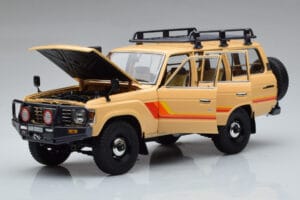 Toyota Land Cruiser 60 Beige With Optional Parts Kyosho 1:18 08956XBE Diecast - image 2 of 12