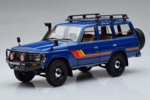 Toyota Land Cruiser 60 Blue With Optional Parts Kyosho 1:18 08956XBL Diecast