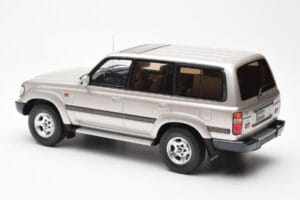Toyota Land Cruiser HDJ80 Beige Metallic Otto 1:18 OT438 Resin - image 5 of 6