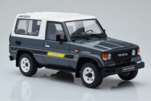 Toyota Land Cruiser LJ73 Grey Otto 1:18 OT437 Resin - image 4 of 6