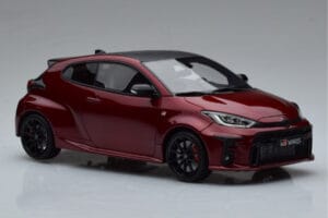 Toyota GR Yaris Red Otto 1:18 OT1003 Resin - image 4 of 6