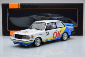 Volvo 240 Turbo Beckers #33 Andersson / Petersson / Linder ETCC Zolder 1985 IXO 1:18 18RMC105B Diecast - image 6 of 6