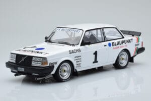 Volvo 240 Turbo IPS Racing Blaupunkt #1 P. Stureson DTM Zolder 1986 IXO 1:18 18RMC106 Diecast