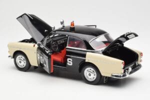 Volvo P121 Police Revell 1:18 8904 Diecast - image 5 of 8