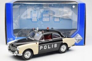 Volvo P121 Police Revell 1:18 8904 Diecast - image 8 of 8