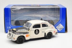 Volvo PV 544 Rally Revell 1:18 8922 Diecast - image 8 of 8