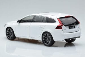 Volvo V60 D3 Crystal White FAW 1:18 9430840 Diecast - image 6 of 7