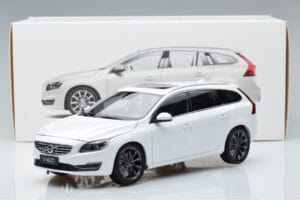 Volvo V60 D3 Crystal White FAW 1:18 9430840 Diecast - image 7 of 7