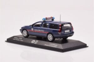 Volvo V70 Garde Frontiere Suisse Minichamps 1:43 430171899 Diecast - image 3 of 4