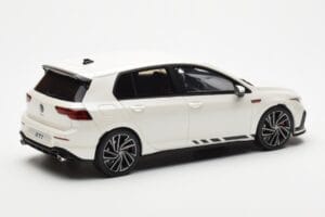 Volkswagen Golf GTI Mk8 Clubsport White Otto 1:18 OT986 Resin - image 2 of 6