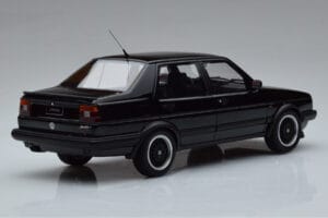 Volkswagen Jetta Mk2 Black Otto 1:18 OT1021 Resin - image 2 of 6