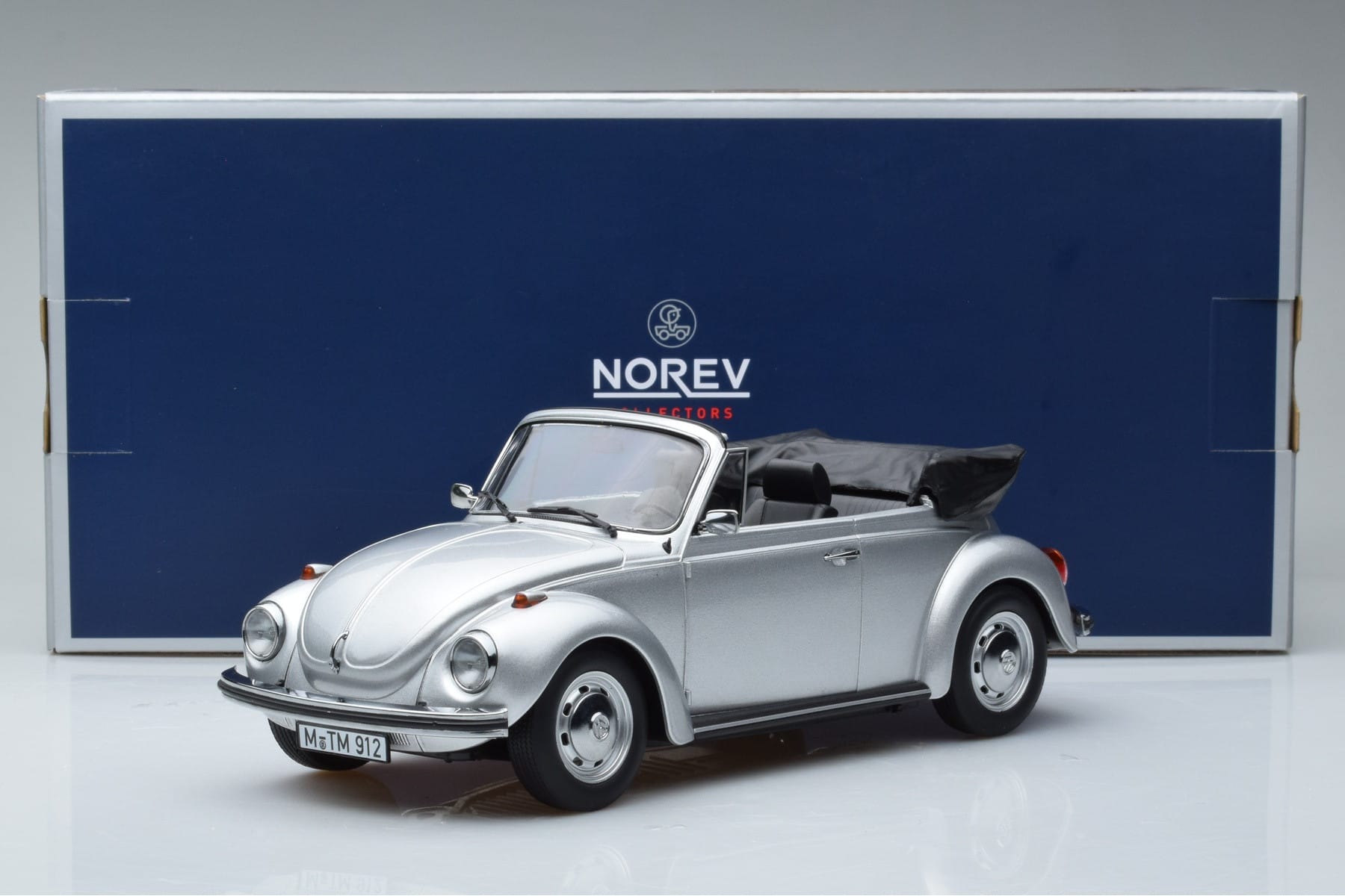Volkswagen Beetle 1303 Cabriolet Silver Norev 1:18