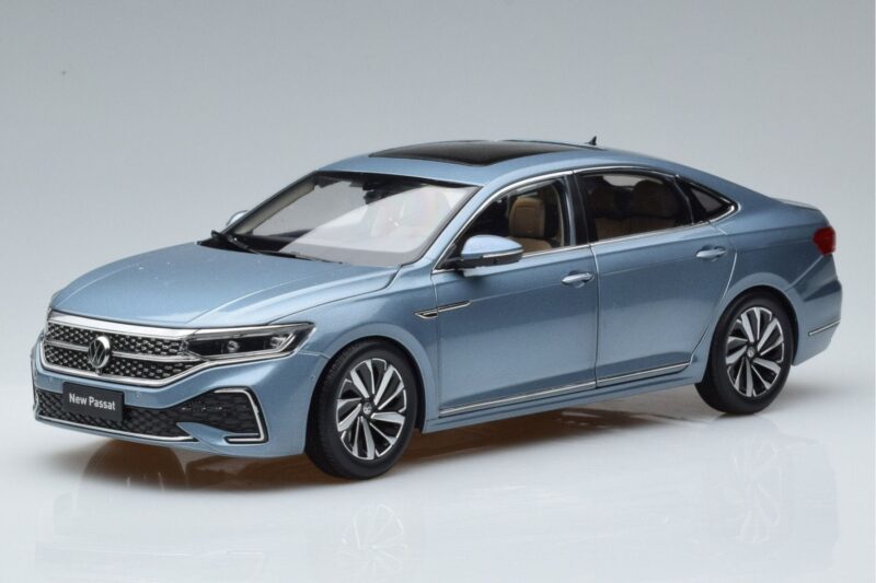 Volkswagen Passat B8 Blue FAW 1:18 Volkswagen Passat B8 Blue FAW 1:18 ZVF000003A Diecast