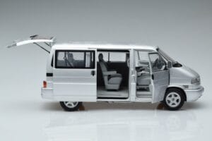 Volkswagen T4b Transporter Caravelle Minibus Schuco 1:18 450041500 Diecast - image 4 of 8