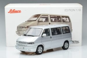 Volkswagen T4b Transporter Caravelle Minibus Schuco 1:18 450041500 Diecast - image 8 of 8