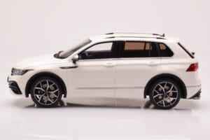 Volkswagen Tiguan R White Otto 1:18 OT1001 Resin - image 3 of 6