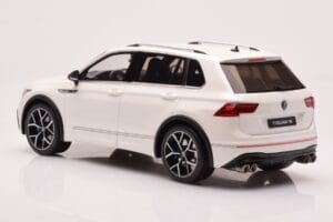 Volkswagen Tiguan R White Otto 1:18 OT1001 Resin - image 5 of 6