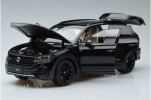 Volkswagen Touareg CR Black FAW 1:18 LTC761021BLA Diecast - image 2 of 7