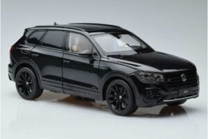 Volkswagen Touareg CR Black FAW 1:18 LTC761021BLA Diecast - image 5 of 7