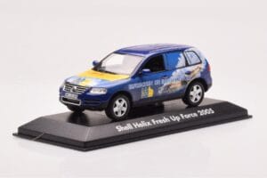 Volkswagen Touareg 7L Shell Helix Fresh Up Force Minichamps 1:43 VOLKSWAGEN-264066 Diecast - image 2 of 4