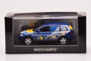 Volkswagen Touareg 7L Shell Helix Fresh Up Force Minichamps 1:43 VOLKSWAGEN-264066 Diecast - image 4 of 4