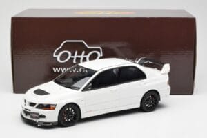 Mitsubishi Lancer Evo VIII MR FQ-400 White Otto 1:18 OT777 Resin - image 6 of 6
