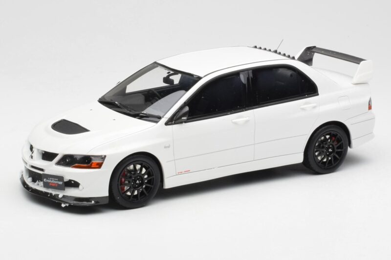Mitsubishi Lancer Evo VIII MR FQ-400 White Otto 1:18 Mitsubishi Lancer Evo VIII MR FQ-400 White Otto 1:18 OT777 Resin