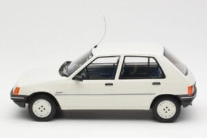 Peugeot 205 Junior White Otto 1:18 OT463 Resin - image 3 of 6