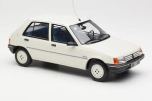 Peugeot 205 Junior White Otto 1:18 OT463 Resin - image 4 of 6