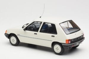 Peugeot 205 Junior White Otto 1:18 OT463 Resin - image 5 of 6