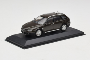 Alfa Romeo 159 Brooklands Green Minichamps 1:43 400120411 Diecast - image 2 of 4