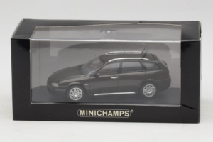 Alfa Romeo 159 Brooklands Green Minichamps 1:43 400120411 Diecast - image 4 of 4