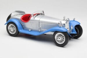 Alfa Romeo 2300 Spider Silver Blue Bburago 1:18 3008 Diecast - image 6 of 8