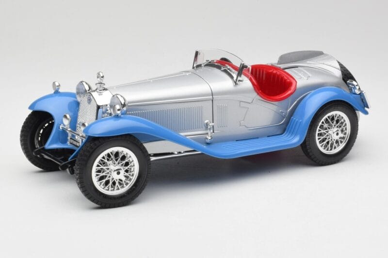 Alfa Romeo 2300 Spider Silver Blue Bburago 1:18 3008 Diecast
