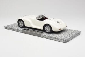 Alfa Romeo 6C 2500 SS Corsa Spider White Minichamps 1:18 107120232 Resin - image 5 of 6