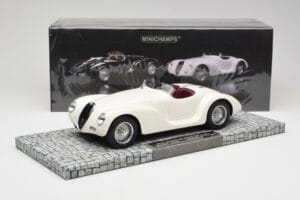 Alfa Romeo 6C 2500 SS Corsa Spider White Minichamps 1:18 107120232 Resin - image 6 of 6