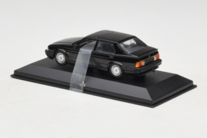 Alfa Romeo 75 3.0 V6 Black Minichamps 1:43 403120463 Diecast - image 3 of 4